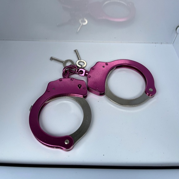 Handcuffs - Picture 1 of 2